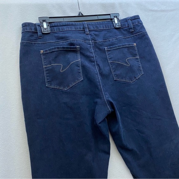 Dark Wash Mid-Rise Stretch Bootcut Jeans 36 Inch Waist - Picture 5 of 5